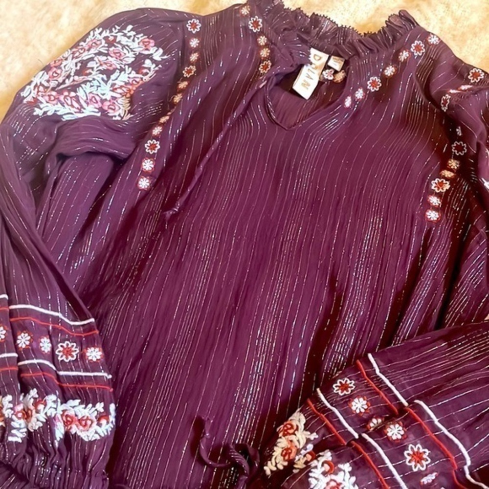 DOLAN Boho Embroidered Top XS